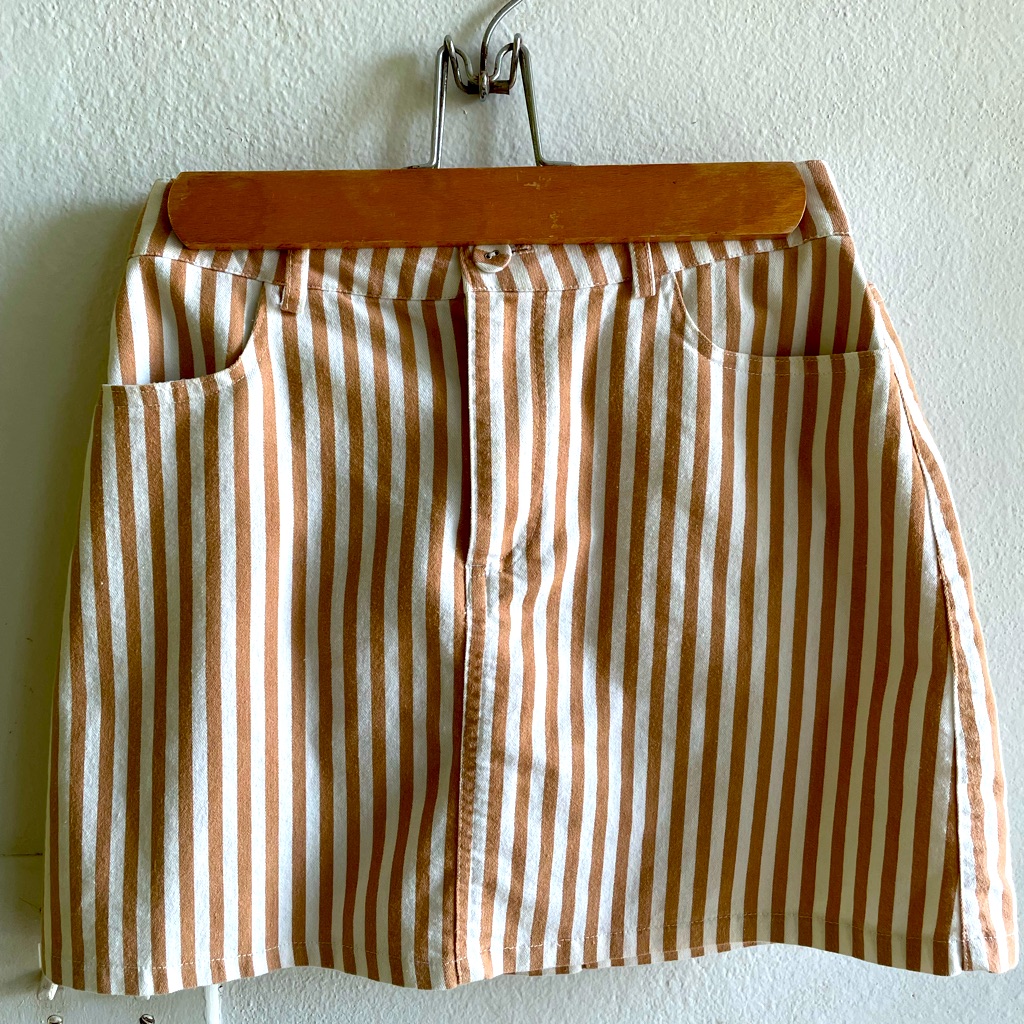 Fitted Lines Pattern Skirt
